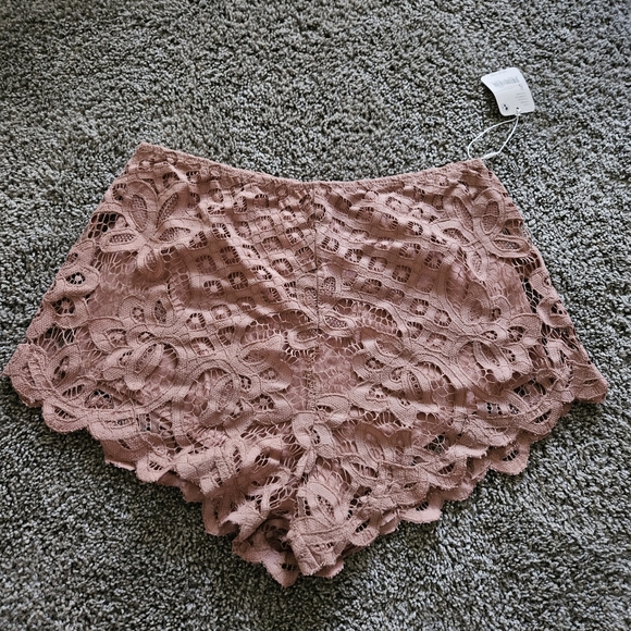 COPY - Free People Adella Short in Ballet Size Small - Picture 2 of 4